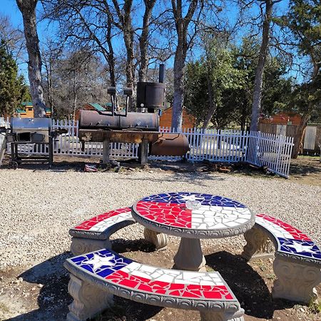 Al'S Hideaway Cabin And Rv Space, Llc Pipe Creek Bagian luar foto
